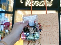 -VENCHI 闻绮(上海佛罗伦萨小镇店)