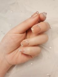 -UGIRL有个美甲