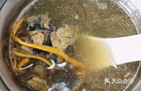 Five-fingered Mulberry Chicken Soup