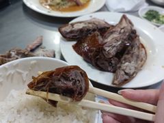 -华香鹅快餐店