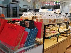 面包甜点陈列柜-香港麦道(毅腾商都店)