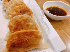 月牙煎饺-蓉李记成都名小吃(武汉菱角湖万达店)