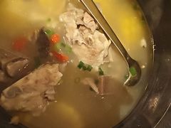 -川流不息·地道川菜·小龙虾(松东路店)