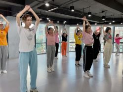 -STAR舞蹈工作室