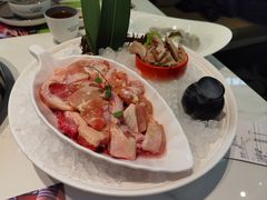 -洪氏嗨捞·广东猪肚鸡·椰子鸡火锅(西咸万象城店)