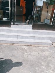 -一東造型烫发染发