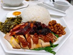 油鸡拼黑金叉烧饭-金戈戈香港豉油鸡(南山海岸城店)