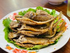 现炸秘制小黄鱼-谢记上海大排档(长寿路店)