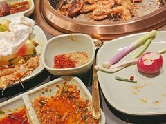 -梨花甄选自助烤肉(小寨原力场店)