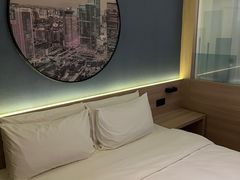 -成都太古里总府王府井亚朵X酒店