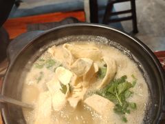 -皮蛋弟砂锅店(总店)