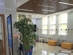 -茂菊口腔连锁(浦东南路店)