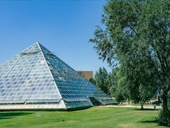 -亿利库布其七星湖沙漠生态旅游区