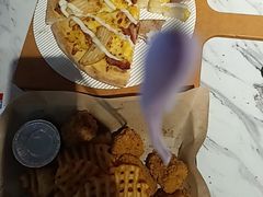 -达美乐比萨(南京路店)