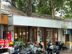 -猫爷的腔调·黔小馆(交大医学住宅区店)
