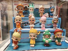 -泡泡玛特POPMART(蓝色港湾店)