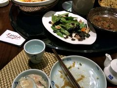 -东口码头·烧鸽子·鱼头泡饼·地方菜(金鹰悦城店)