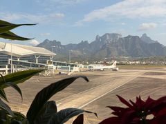 -张家界荷花国际机场