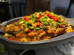-江边城外烤全鱼(世茂广场店)