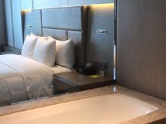 -上海国展宝龙丽筠酒店