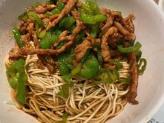 青椒肉丝盖浇面-花园茶楼(兴城西路店)