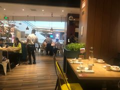 -小鱼小牛·鱼牛干锅·脆鱼火锅(世欧广场店)