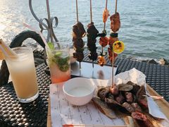 -Sunset Bar(丹绒亚路香格里拉店)