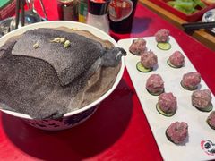 -二荆条·蜀鲜汇城市森林火锅