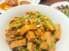 -二厨·吊桥小院·脆皮烧鸡公·本地农家菜(沿江西路店)