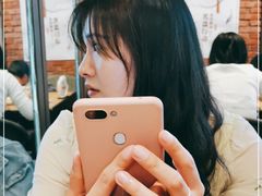 -玛格萝妮(汇智国际商业中心店)