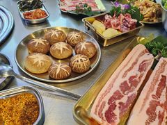 -哈哈碳都·牛肋条无限自助烤肉(台江万达店)