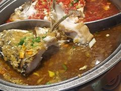 -阿瓦山寨·湘菜现炒·剁椒鱼头王(咸阳总店)