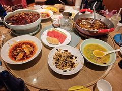 -渝信川菜 · 川味家常菜(财富购物中心店)