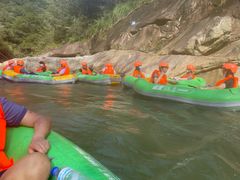 -雅鲁激流探险漂流