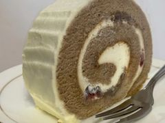 蔓越莓白巧瑞士卷-星巴克(大宁店)