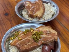 -梁阿婆廿年老牌扣肉糯米饭