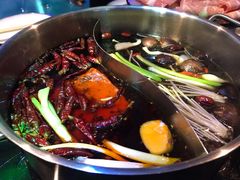 -唯爱KTV聚会餐厅(仙林东城汇店)