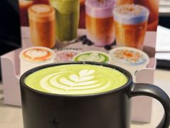 -星巴克臻选(上海中环广场2F店)