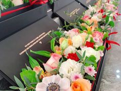-宁波宝信宝马4S店(江北日湖店)
