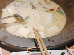 -咕嘟草帽鱼·牛奶一样的鲜鱼汤(包河万达广场创始店)