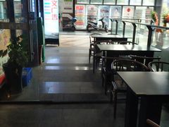 大堂-蜜蜂小象·榴莲千层蛋糕(时代汇11栋店)