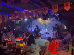 -夜火烤摊·东北烧烤酒场·老杨小黄鱼