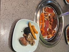 -金滏山烤肉·海鲜·火锅自助餐厅(襄阳万达店)