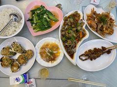 -覃记海鲜美食餐厅