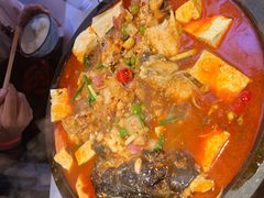 -鸣记脆皮烤鱼·海鲜烤鱼(三八广场店)