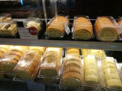 瑞士蛋糕卷-红宝石·鲜奶小方·海派西点房(金杨店)