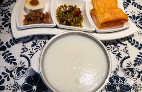 Slow-Cooked Smooth Rice Porridge