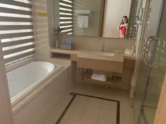 -兴芮温泉度假区