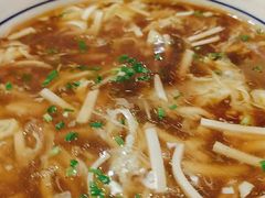 酸辣汤-老人和饭店(淮海中路店)