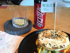 减脂增肌双层牛肉堡-龙治汉堡(中华城店)
